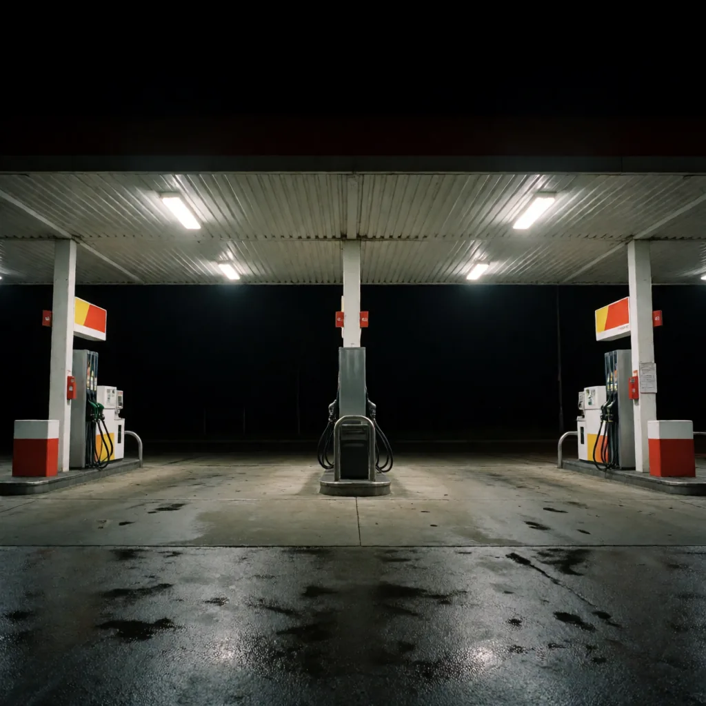 Petrol station at 3am